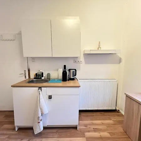 Studios, Und Appartement's 宾馆 *